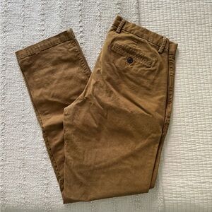 GAP Essential Modern Khaki Straight